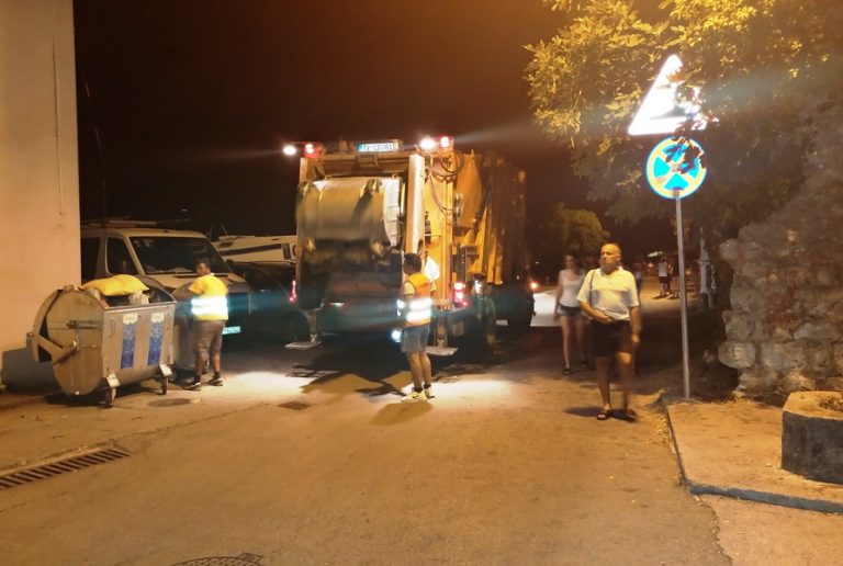 Komunalci tokom ljetnje sezone sakupili 5.042 tona otpada