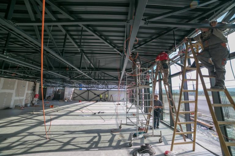 Uskoro otvaranje novog terminala Aerodroma Tivat (foto)