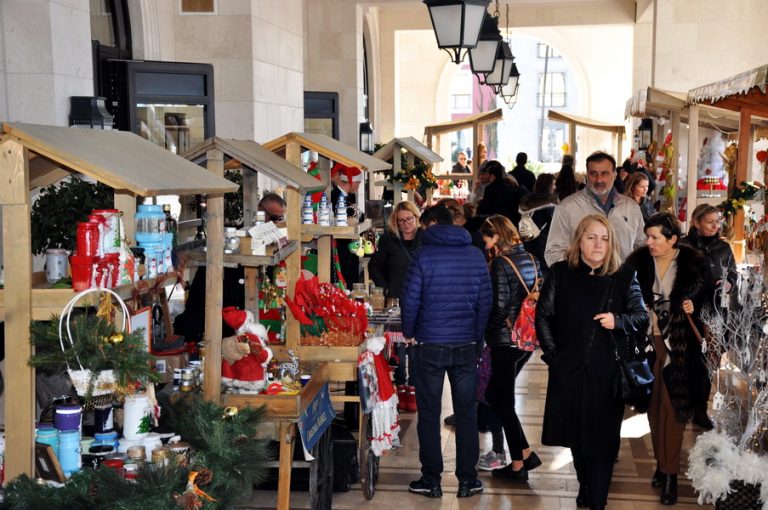 Vodimo vas na peti Božićni bazar (foto)
