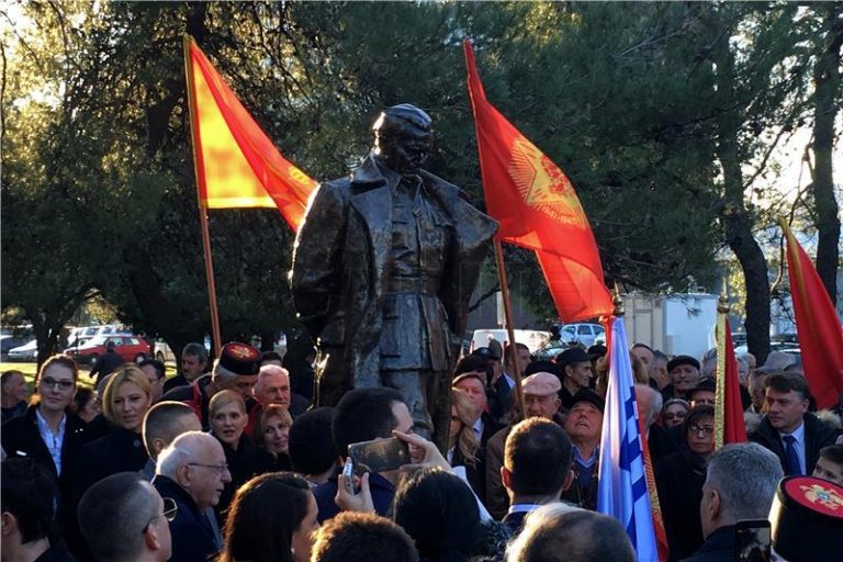 Podgorica na Dan oslobođenja otkrila spomenik i odala počast Titu