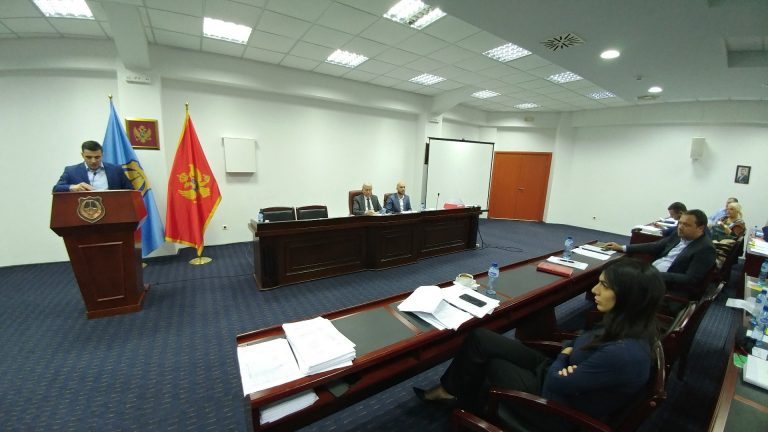 Tivatski parlament u naelektrisanoj atmosferi usvojio budžet za 2019.