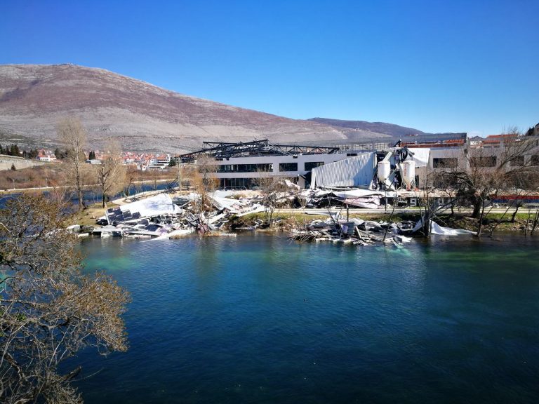 Trebinje –  olujni vjetar napravio veliku štetu
