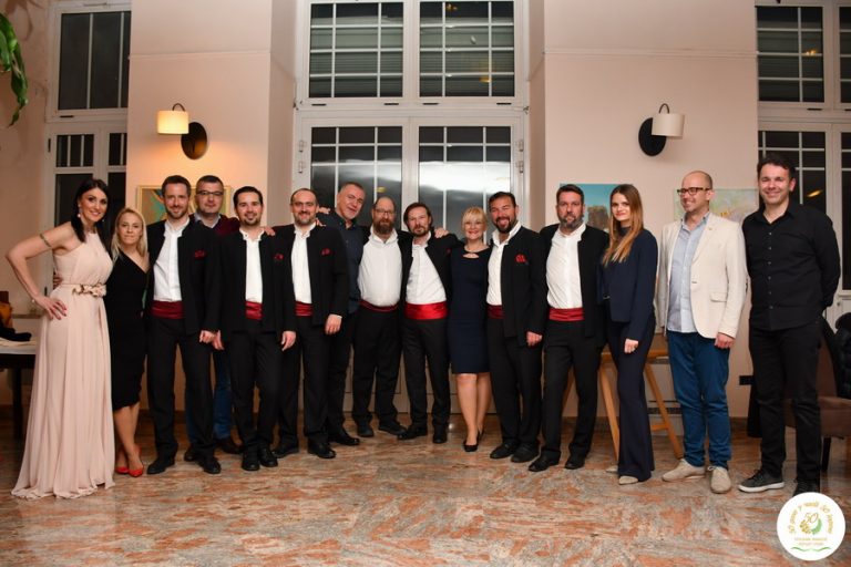 Mediteransku pjesmu u Herceg Novom predstavilo šest klapa iz Crne Gore i splitska klapa Šufit