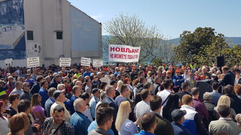 Demokrate, Demos i Crnogorska održali protest u Herceg Novom