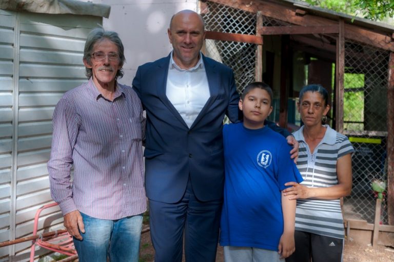Predsjednik Opštine Budva donirao četvrtu platu porodici Vicković