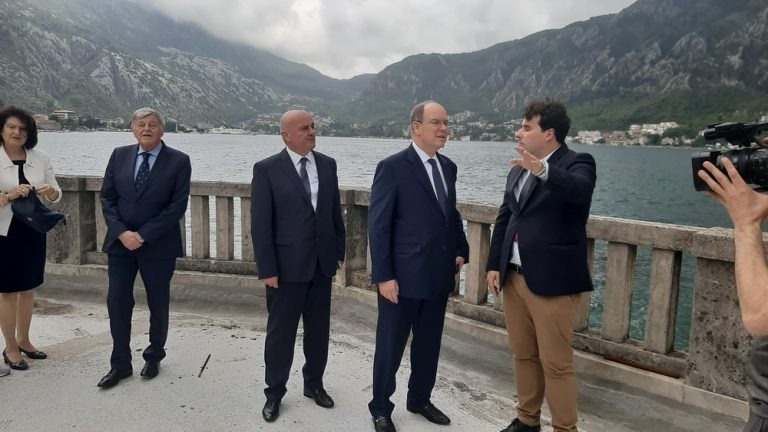 Princ Albert posjetio Institut za biologiju mora u Kotoru i najavio…