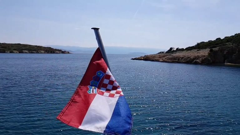 Plava vreća – protiv morskog smeća