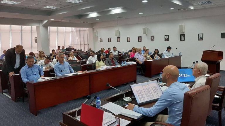 SO Tivat – pet sati raspravljali o lošem stanju u gradskom budžetu