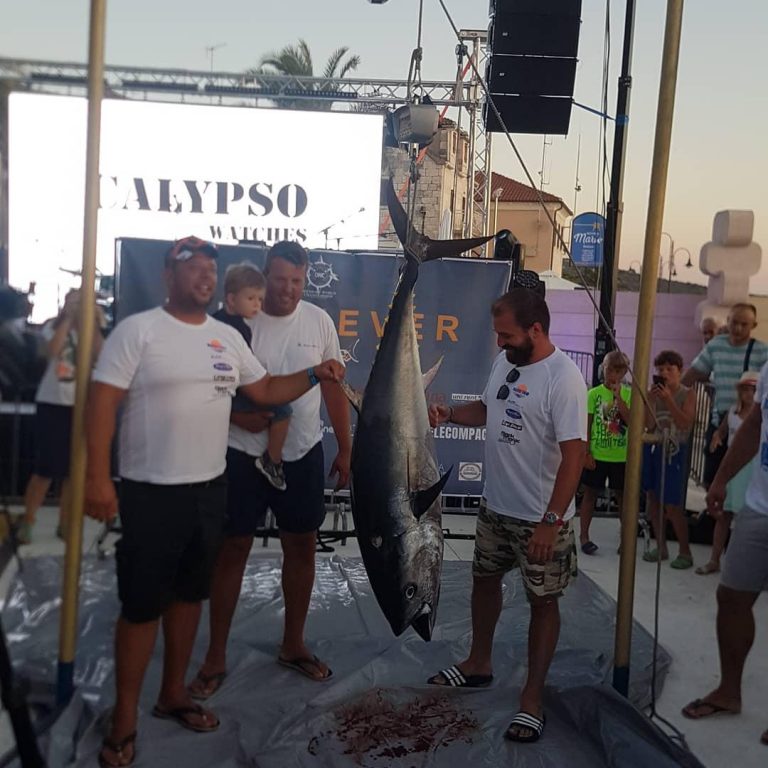 Prvi takmičarski dan big game ribolova: na vaganje je donesena jedna tuna na krmi teška gotovo 63 kilograma