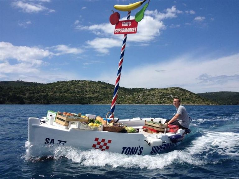 U Toni’s plovećem marketu kupovali su Abramovič, prinčevi i princeze, najbogatije holivudske face: ovo je priča o najluđem dućanu na svijetu