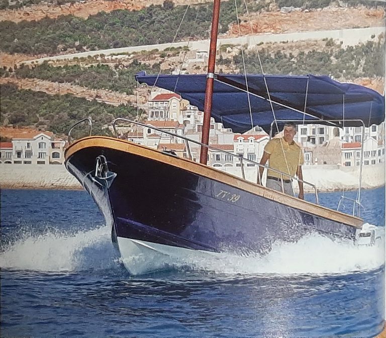 „Navarov“ retro-guc pokupio komplimente poznavaoca nautike