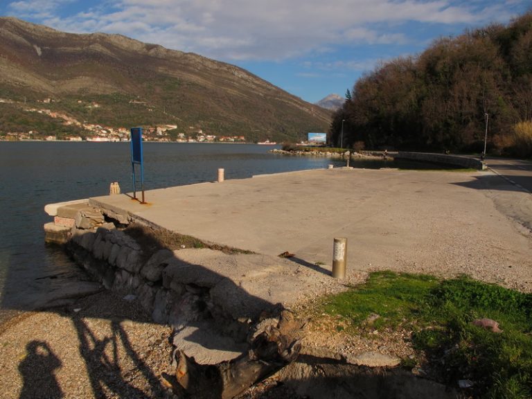 Raspisan javni poziv za projektovanje pješačke staze uz more na potezu Tivat- Lepetane