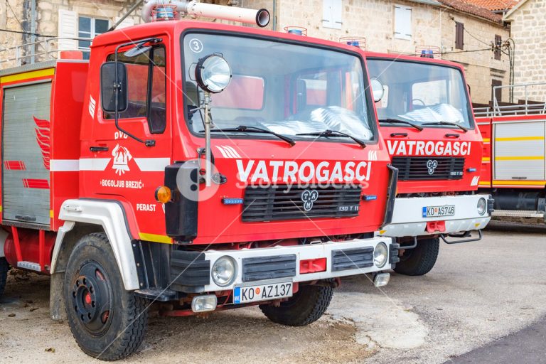Dvije veće intervencije dobrovoljnih vatrogasaca iz Perasta – evakuisali povrijeđenu turistkinju sa ostrva Gospe od Škrpjela