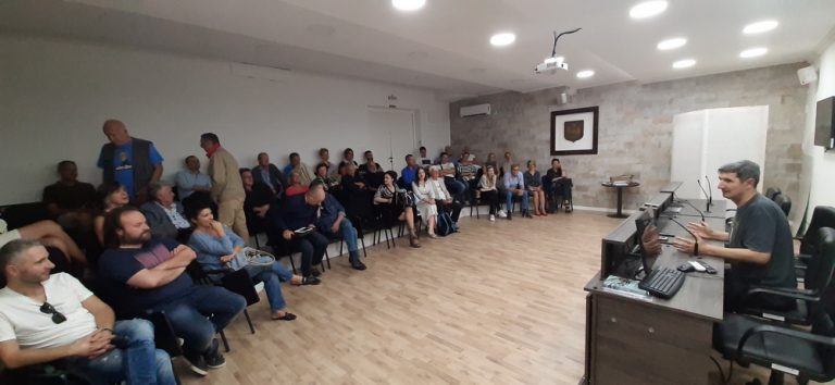 Učesnici festivala „Kotorski krug“ nastavili solidarisanje sa zabranjenim govornikom dr Goranom Jovanovićem