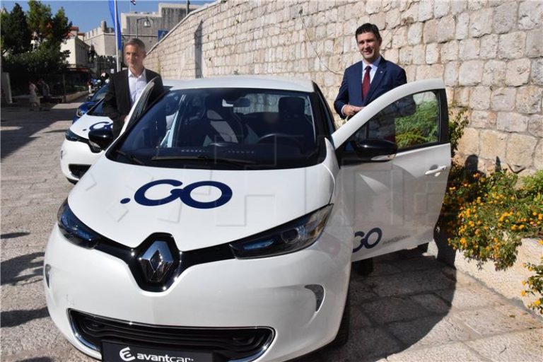 Grad Dubrovnik uveo “car sharing” sistem s 30 električnih vozila