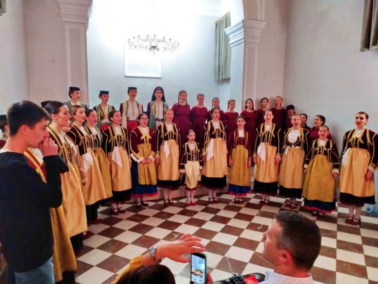 Ženska pjevačka grupa “Đurković” održala prvi koncert