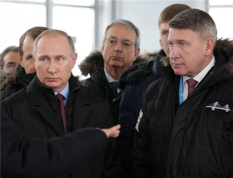 Putin otvorio autoput koji povezuje Moskvu i Sankt Peterburg