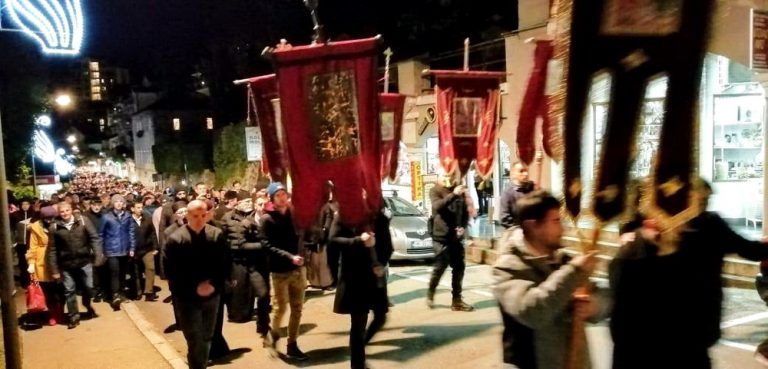Moleban i protestna šetnja u Herceg – Novom