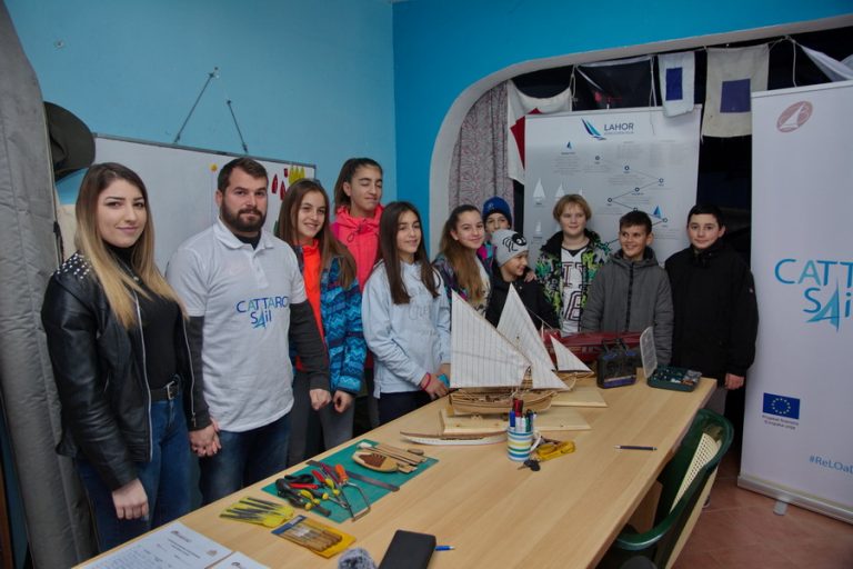 U okviru projekta “CattaroSail” uče mlade Kotorane izradi maketa brodova