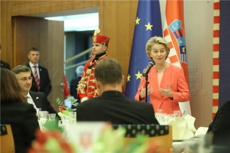 Sastankom vlade i EK-a, Hrvatska obilježava početak predsjedanja EU-om