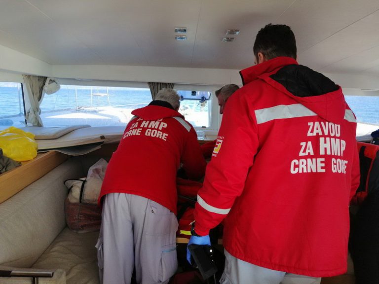 UPSUL: Evakusan oboljeli član posade sa katamarana koji je plovio prema Porto Montenegru