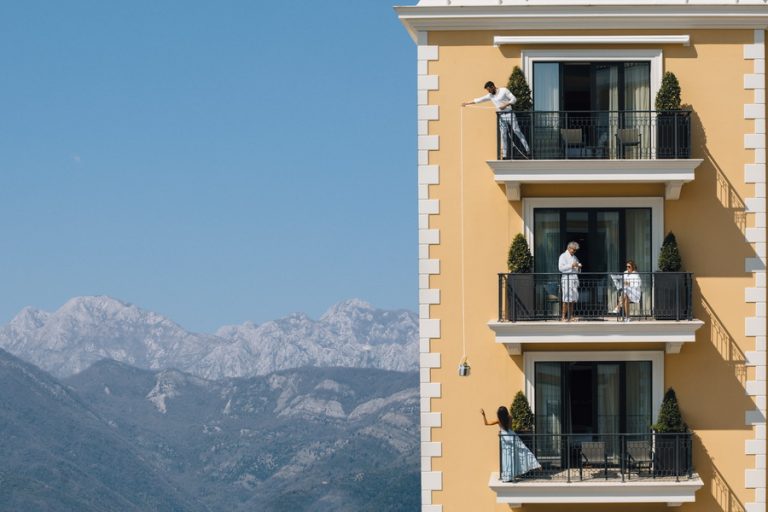 Dan zaljubljenih na obali Porto Montenegra
