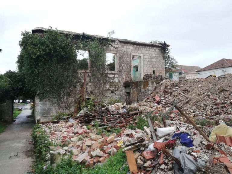 Započeli radove na vrijednom istorijskom zdanju bez projekta i konzervatorskih uslova