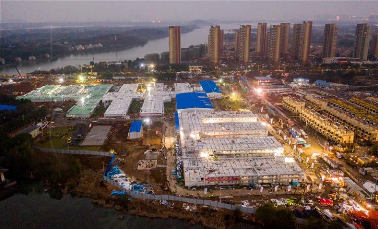 Zarazna bolnica u Wuhanu sagrađena u 8 dana prima prve pacijente