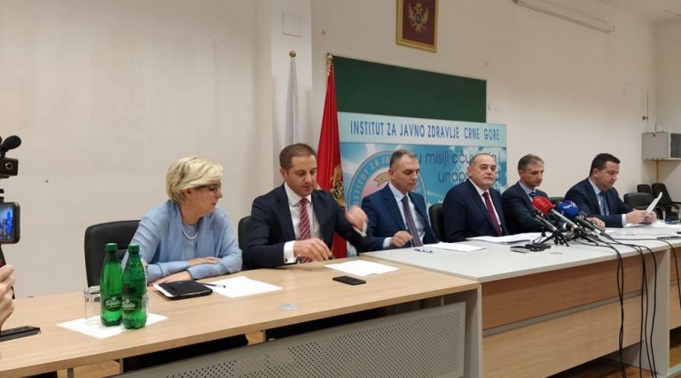 Obustava svih javnih i privatnih okupljanja, obustava nastave na najmanje 15 dana, kao i ulazak kruzera…