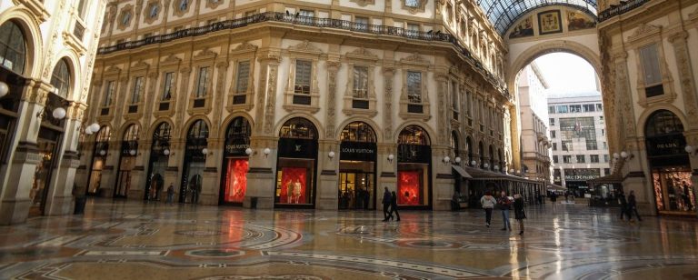 Prazne ulice i paranoja u sjevernoj Italiji