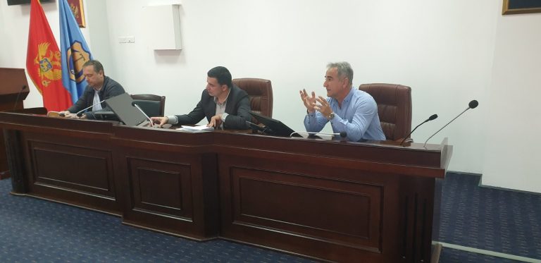 Tivat formirao volonterski tim za podršku rizčnim grupama stanovništva