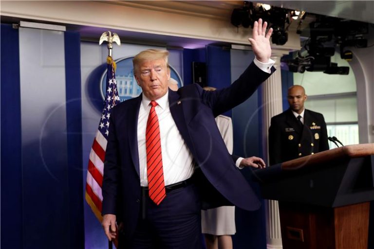 Uz oslobađajuću presudu u Senatu Trump je moćna figura u republikanskoj politici