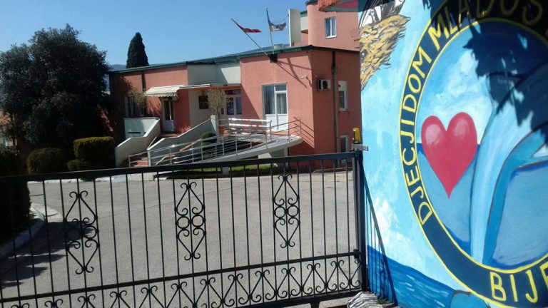 Dječji dom Mladost u Bijeloj u doba korone: Trude se da nastave za uobičajenim obavezama