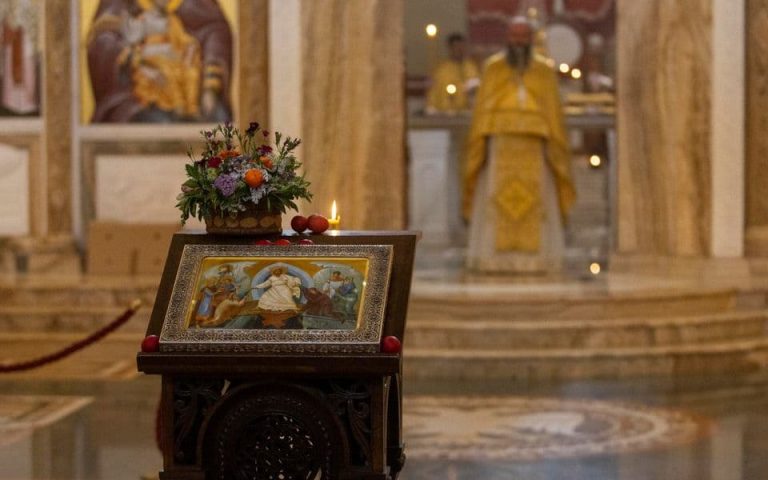 Pravoslavni vjernici u Crnoj Gori slave Uskrs u svojim domovima