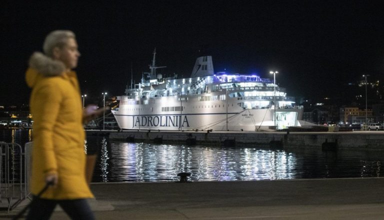 ‘Jadrolinija‘ uspješno spaja kopno s otocima i u doba ‘korone‘