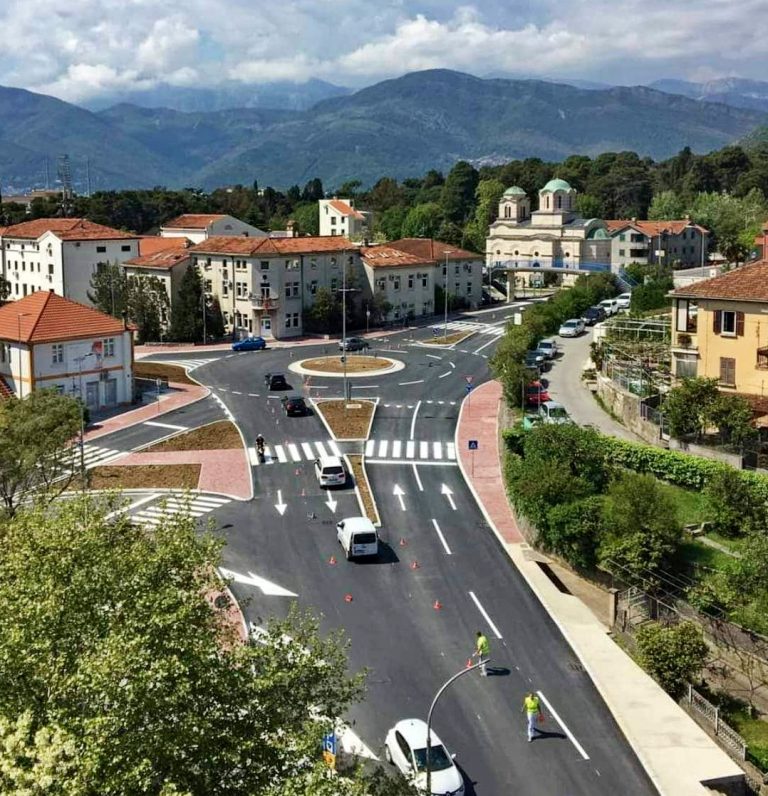 Bokeški Forum: Više tužni, nego kružni