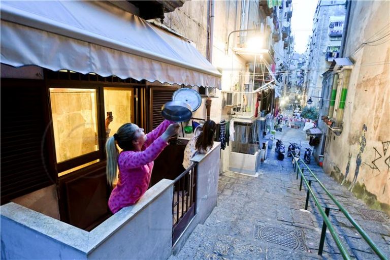 Italija: Kad utihne pjesma na balkonima…