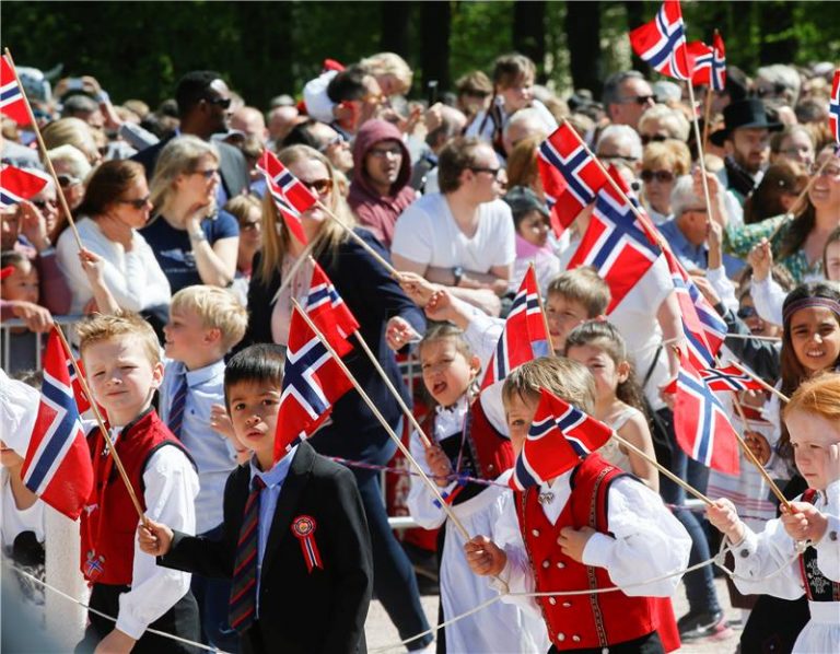 Norveška će osigurati besplatno cijepljenje protiv covida-19