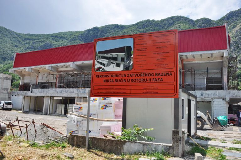Kotorski bazen će biti u funkciji od 15. avgusta – ostaje zastarela tehnologija za zagrijavanje, bez solarnih panela…