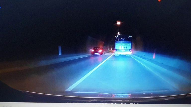 Kotor – Prijava protiv vozač koji je preticao u tunelu Vrmac