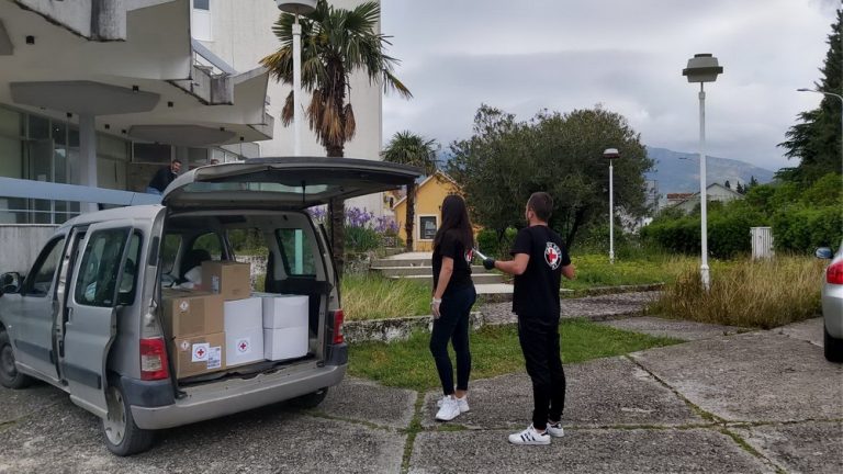 Crveni krst Tivat – podijeljeno 118 setova pomoći