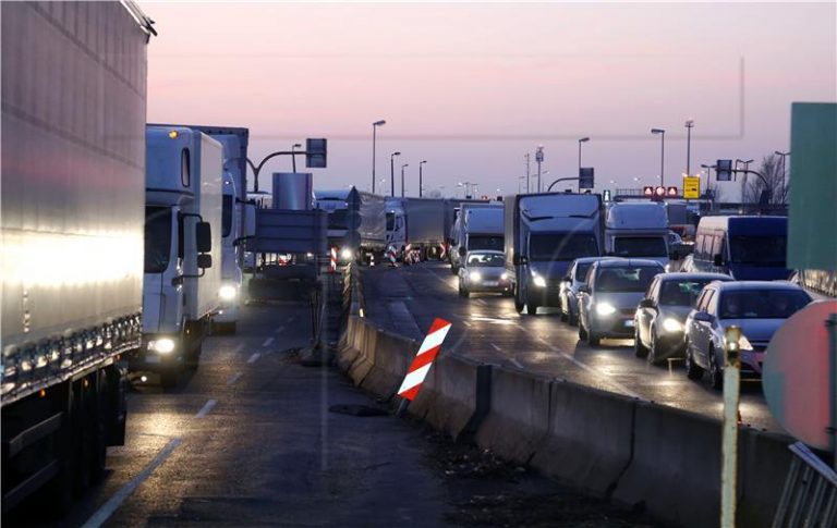 Na mađarsko-srpskoj granici otkriveni tuneli za ilegalni ulazak migranata