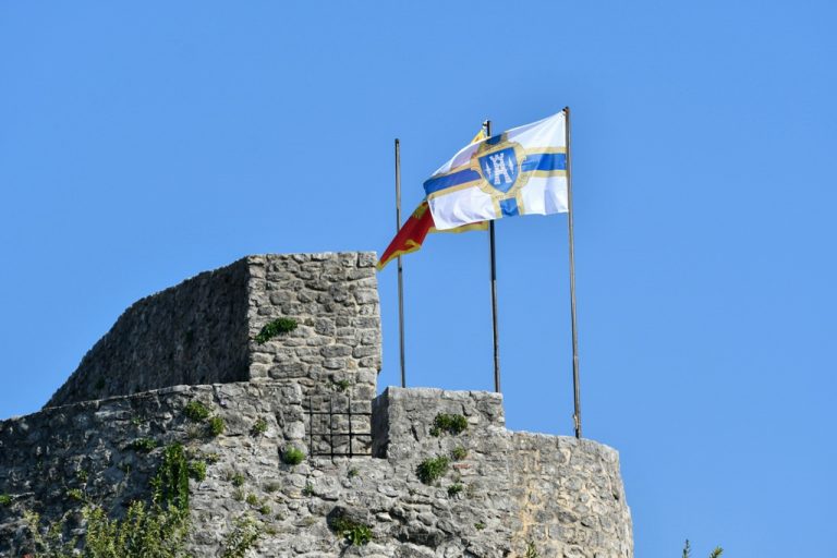 Stupile na snagu mjere Opštine Herceg Novi za pomoć građanima i privredi i racionalizaciju troškova