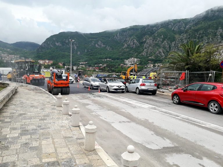 Kotor – zbog nepredviđenih radova došlo do izmjene termina asfaltiranja
