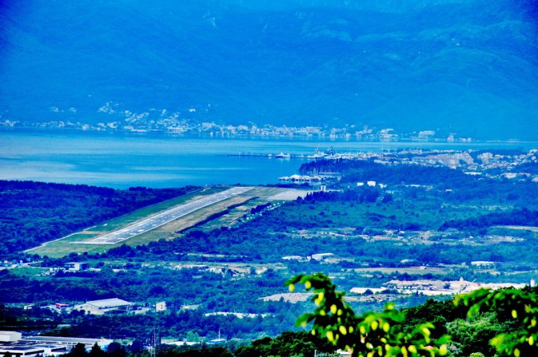 Aerodrom Tivat – počeo komercijalni aviosaobraćaj