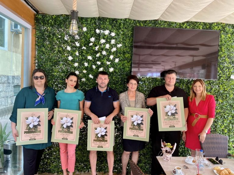 TO Tivat je dodjelila priznanja za najbolje u akciji „Turistički cvijet 2020“