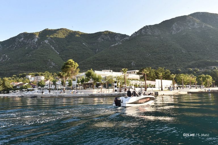 Turistički kompleks Blue Kotor Bay dobiće nove sadržaje – dogradnja glavnog hotelskog objekta, gradiće se i vile uz more, bazeni i kongresna sala