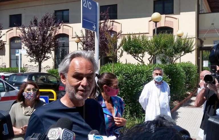 Skeptični Andrea Bocelli izazvao lavinu reakcija o koronavirusu