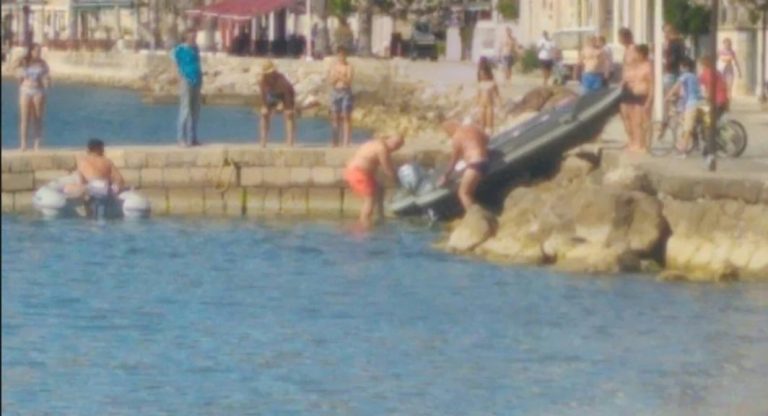 Na Lopudu se nasukao gliser kojim niko nije upravljao