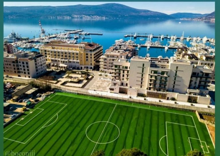 Tivat dobio fudbalsko igralište po FIFA standardima